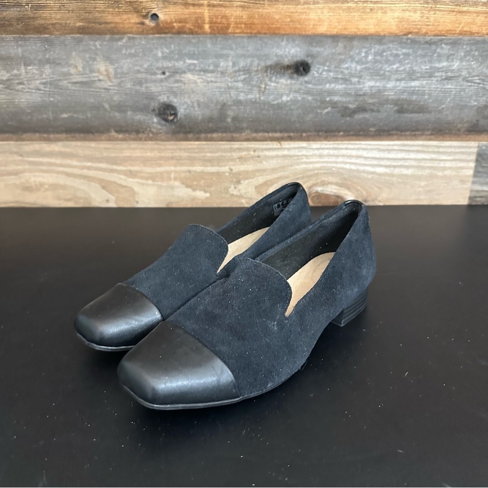 Clarks Women's Tilmont Step Loafer Black Suede Slip On Cap Toe Size 7M NEW